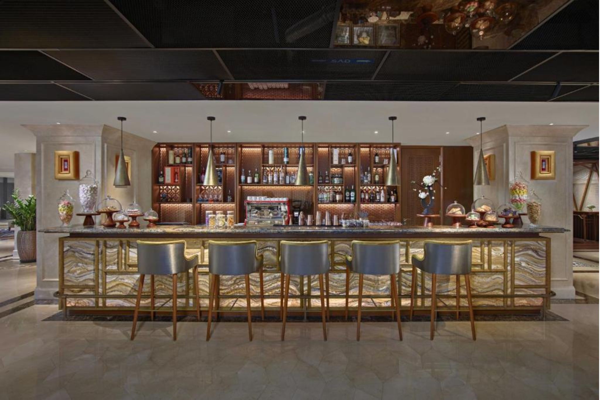 phòng nghỉ khách sạn Grand Mercure Hà Nội 1